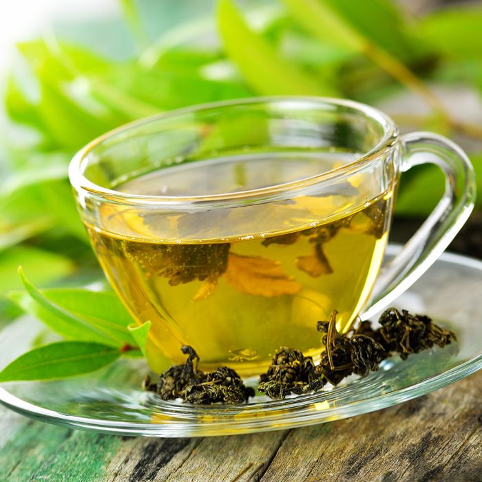 Glass-Cup-of-Nettle-Tea-1320x1297